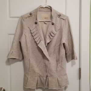 Like New Daytrip light grey sweatshirt jacket sz L